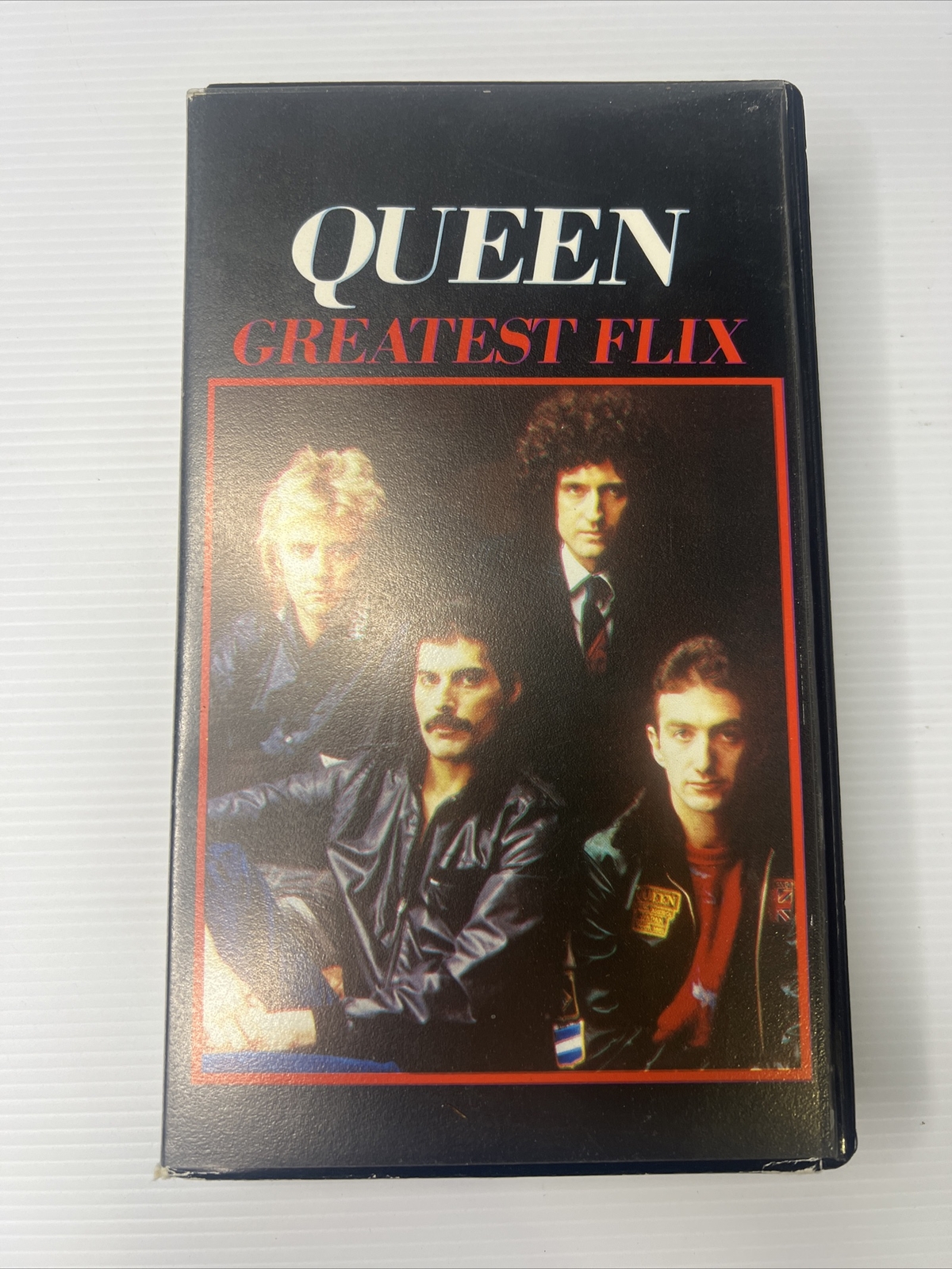 Foto 1 di 9
