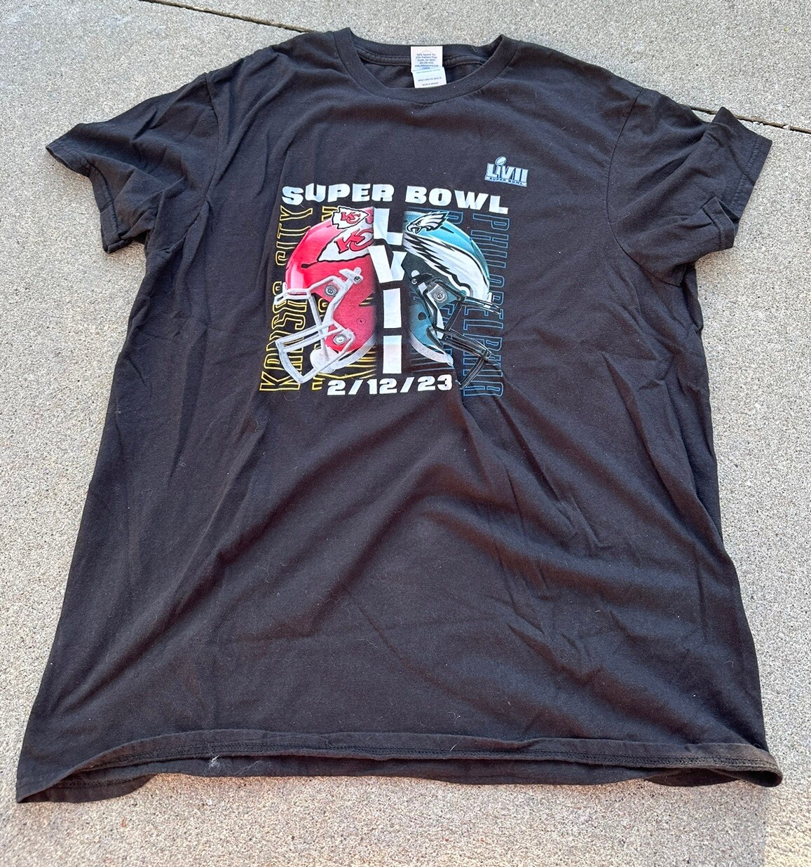Super Bowl LVII T Shirt Sz Large Chiefs Vs Eagles NFL Football 2023