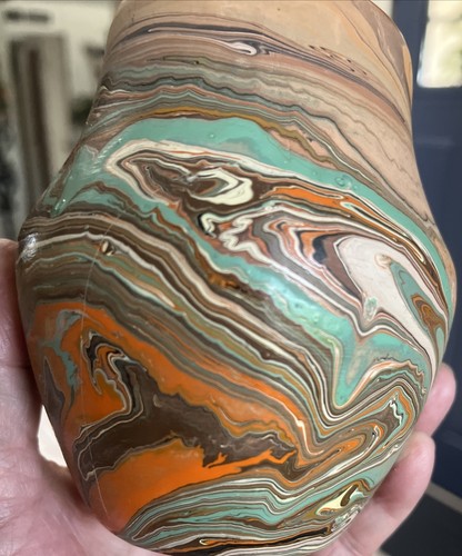 NEMADJI POTTERY Vintage Vase Made from Badlands Clay from North Dakota 5”Tall - Picture 7 of 11