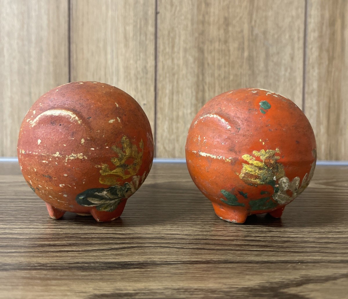 Vintage Ransburg Pottery Round Salt & Pepper Shakers Set Hand