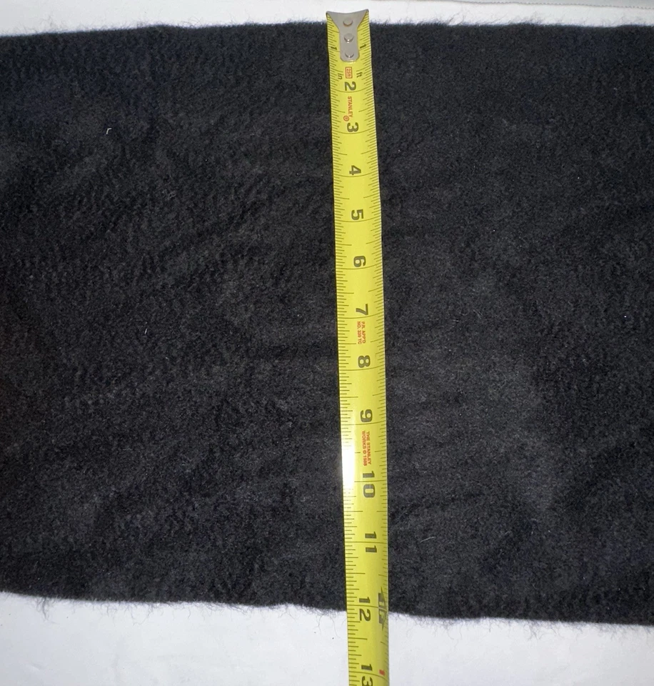 Bufanda larga de cachemir con flecos negra para mujer Portolano Foto 4 de 4