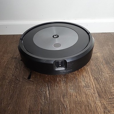 Roomba J5+ Combo Robot Vacuum Only RVE-Y1 For Parts ONLY - No Dust Bin