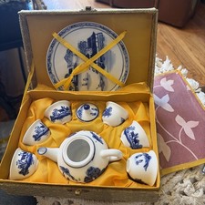 Tea Set Miniature Blue White Porcelain 10 Pcs Children's Orig Box Pagoda NOS