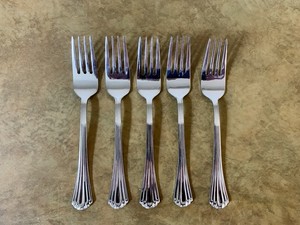 Reed And Barton Estoril Stainless Flatware - 5 Salad Forks