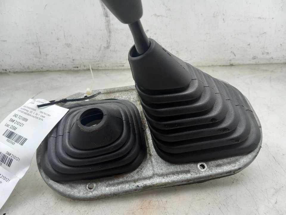 99 丰田 TACOMA 手动变速器 — 第 2/4 张图片