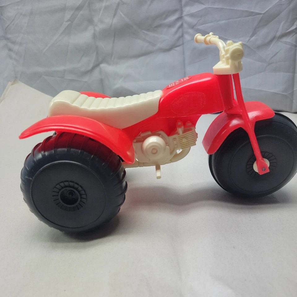  Juguete de plástico procesado de la década de 1980 ATC Honda/Big Red Style bicicleta de 3 ruedas motocicleta  Foto 2 de 4