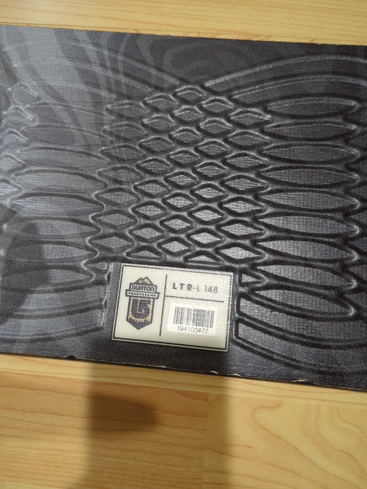 Burton LTR (Learn To Ride) 148 cm snowboard with Burton bindings M fit 8-10.