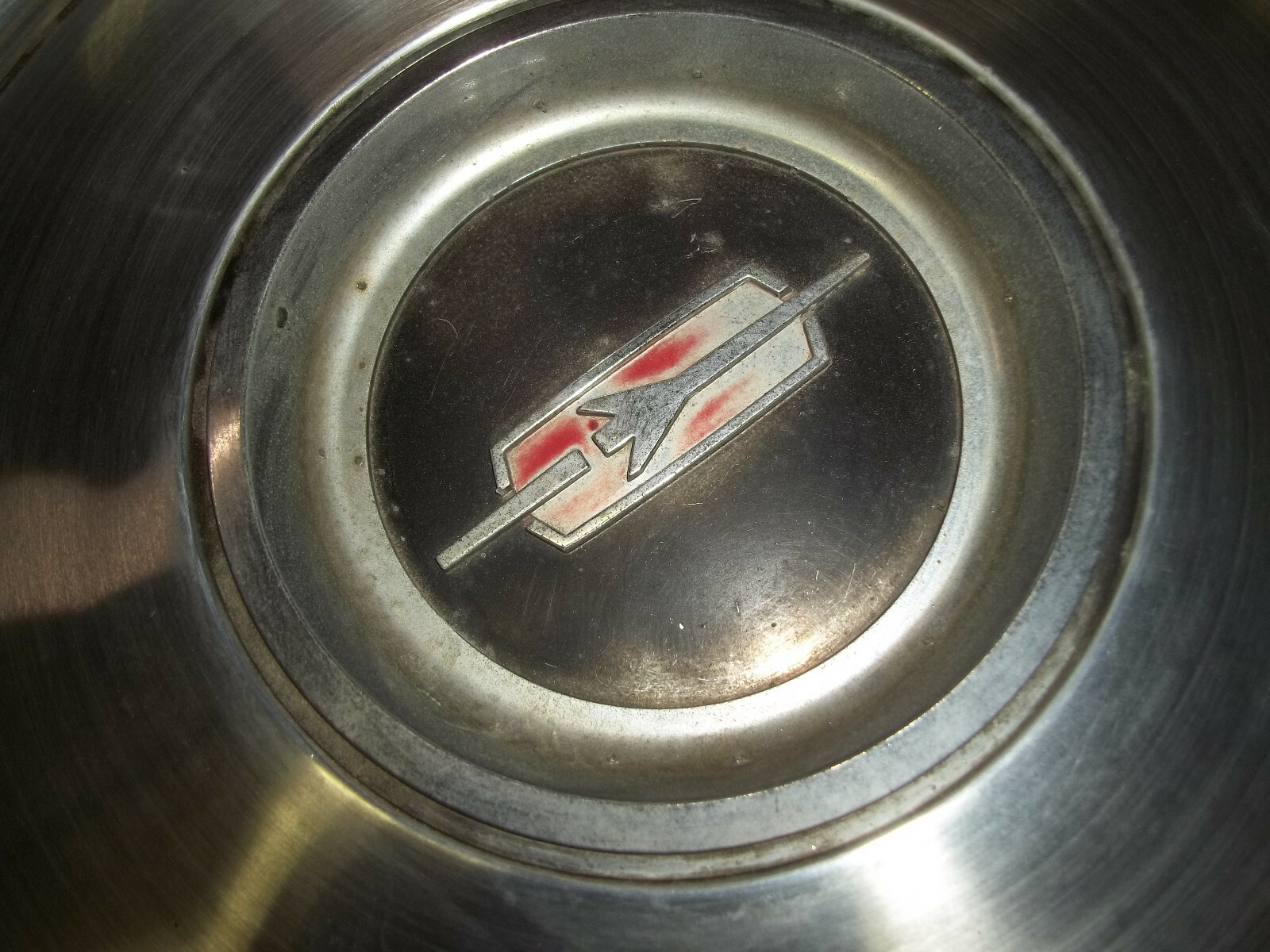 1968 68 Oldsmobile 88 98 Hubcap Rim Wheel Cover Hub Cap 15" OEM USED