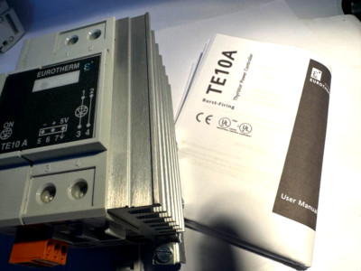 Eurotherm TE10A 25A/240V/4mA20/PA/ENG/-//N0FUSE/- 00 Thyristor Leistungsregler
