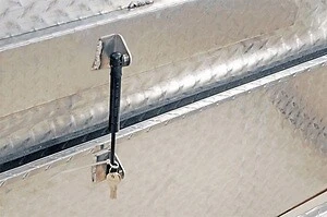 Tool Box Dee Zee DZ6163N - Изображение 2 из 4