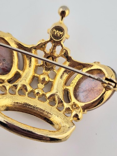 Vintage Signed Butler & Wilson Opaline Foil Art Glass Cabochon CROWN Brooch Pin - Picture 7 of 8