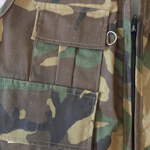 VTG SafTbak Woodland Camouflage Hunting Outdoor Vest Mens Medium Game Pocket - Picture 12 of 15