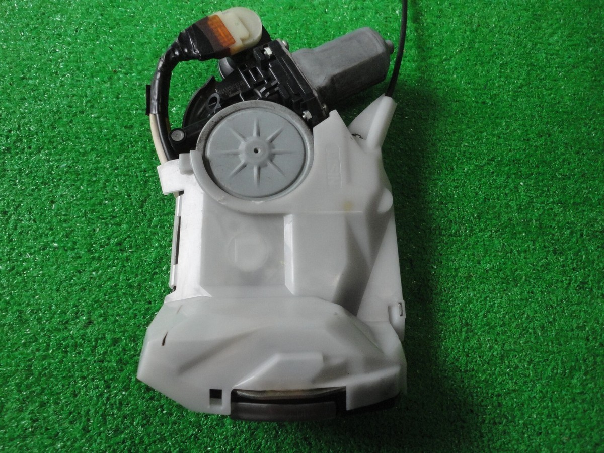 【ノアズアーク】 TOYOTA VOXY NOAH ZRR70W Genuine Door Lock Easy Closer Rear Left LH