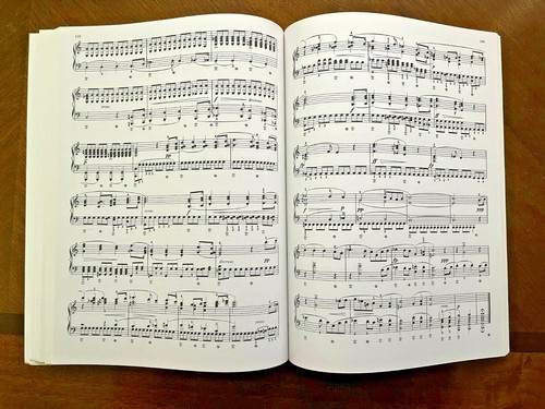 Franz Schubert - Masterpieces of Piano Music - 1986 - Picture 2 of 3