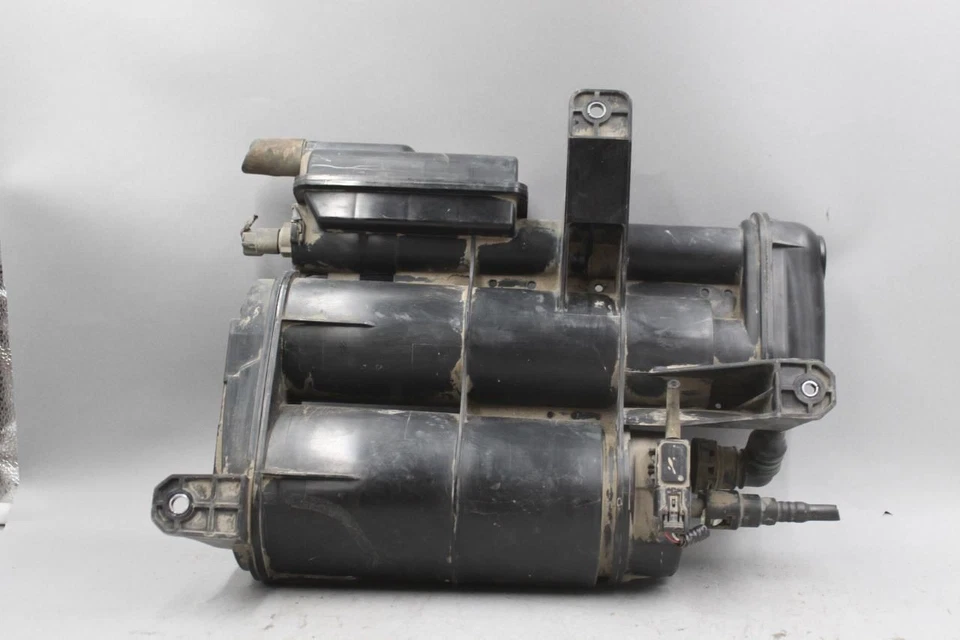 2017-2021 Honda Civic Fuel Vapor Evaporator Emission Canister OEM #40141 - Image 2 of 3