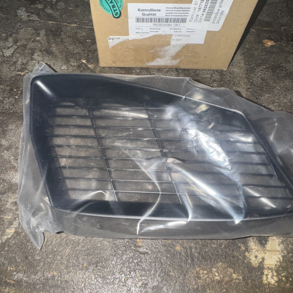 GENUINE PORSCHE 718 Right Side Air Intake Protective Grille 982