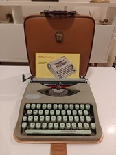 HERMES BABY TYPEWRITER. PICA FONT. SEAFOAM GREEN. SPANISH Ñ.  SWISS MADE 1956 thumbnail