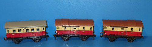 2x Fleischmann 401 Spur 0 Packwagen 2achs  +1 Personenwagen 400 rot/weiss#9358 | Condition: Gebraucht