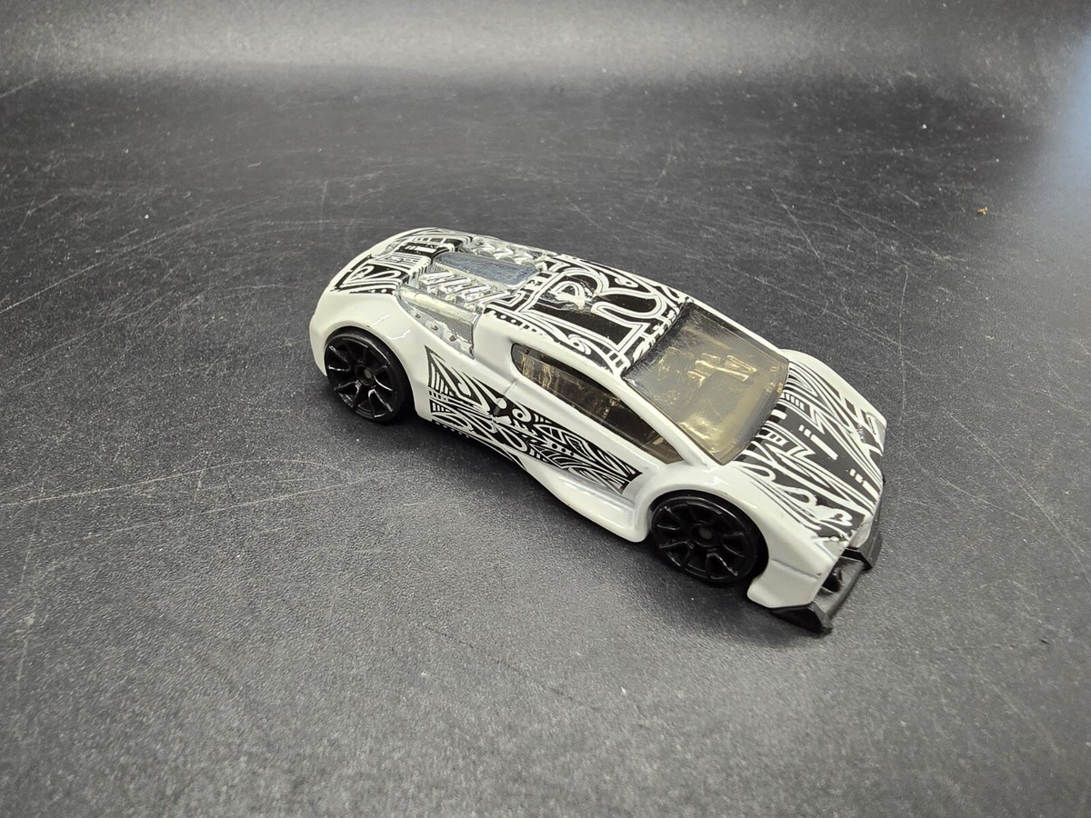 Hot Wheels ZOTIC 2002 HW Art Cars White and Black Die Cast Car