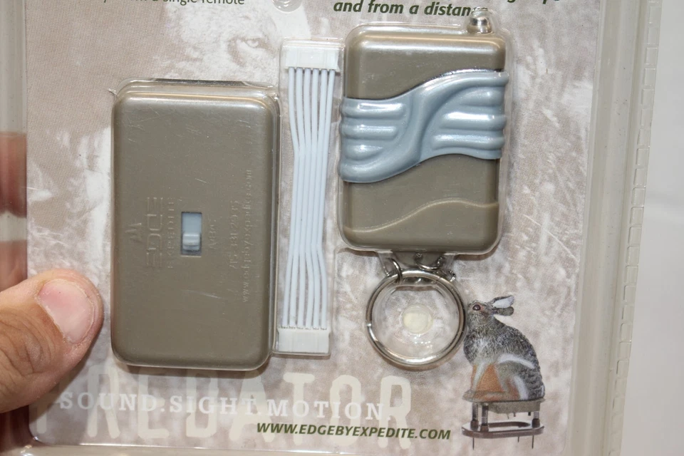 Edge Expedite REMOTE for Screamin' Quiver Rabbit, NEW IN PACK! NEW! NIP - 100' - Image 4 of 4