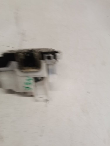 Peugeot Bipper Nemo Fiorino 10-15 n/s near passenger left front door lock latch - Picture 7 of 12