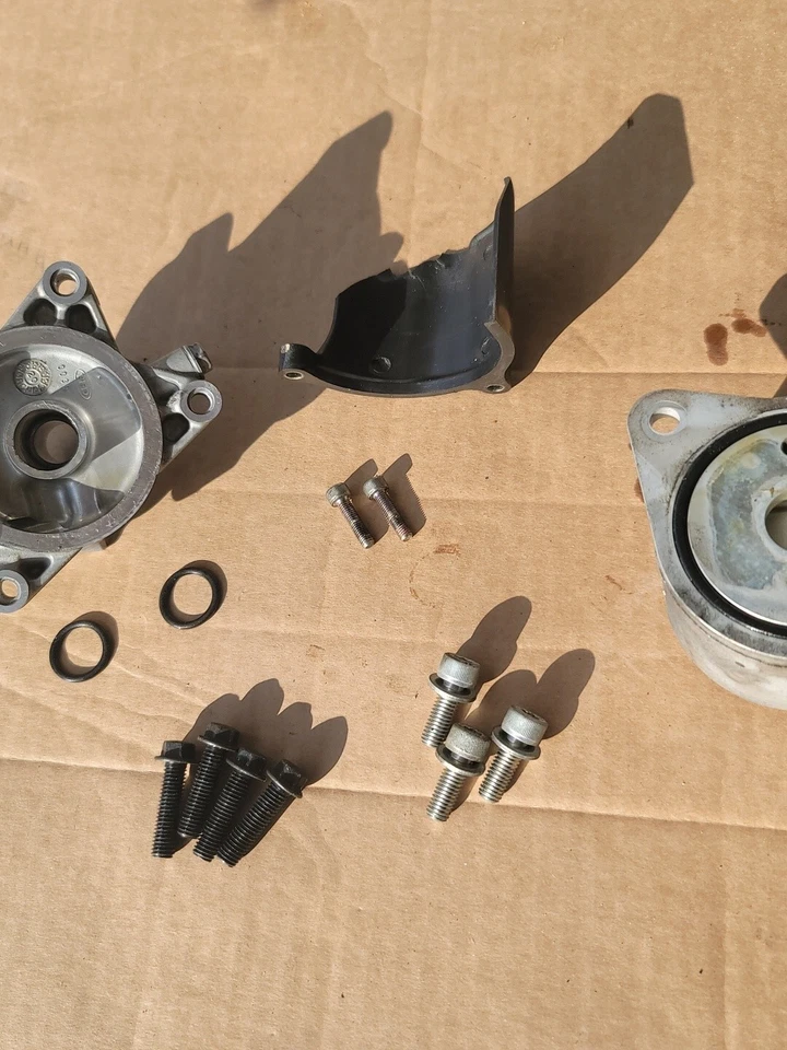 Kawasaki Ninja ZX6R 636 ZX600R 2009-2023 enfriador de aceite de motor Foto 4 de 4