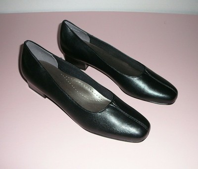 11 narrow womens shoes