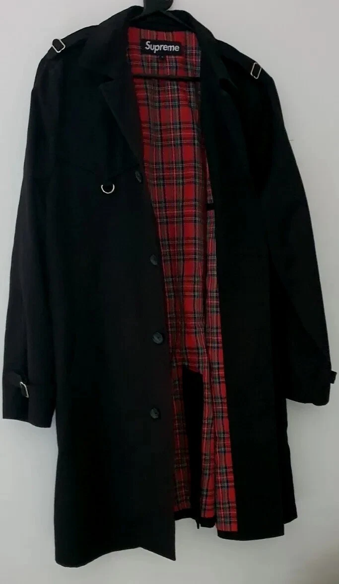 SS19 Supreme D Ring trench coat black size L large water resistant Worn 1x