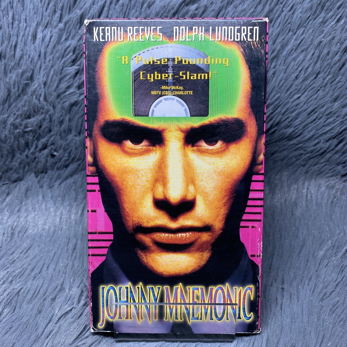 Johnny Mnemonic VHS 1995 Columbia Keanu Reeves Dolph Lundgren