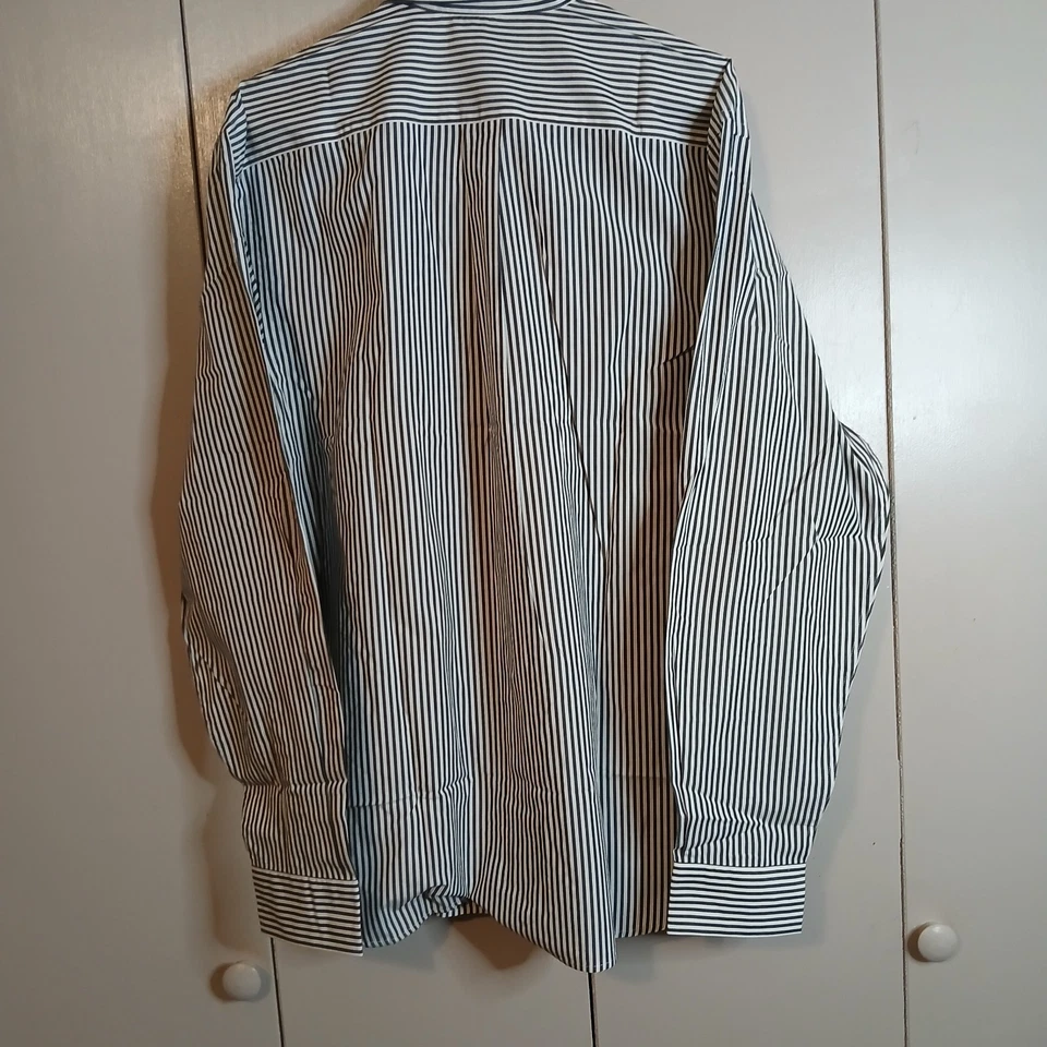 NWT Cutter & Buck Men's XL/TG Gray Striped Long Sleeve Dress Shirt (0237C) - Image 2 of 4