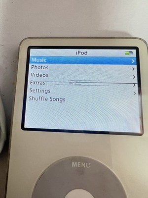 Apple iPod Classic 5th Gen. 30GB - white A1136 | eBay