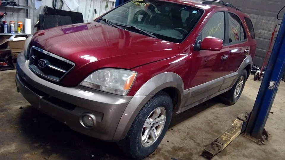 *SOLO RECOGIDA LOCAL* Guardabarros derecho pasajero con destello rojo se adapta a 03-09 SORENTO Foto 2 de 4