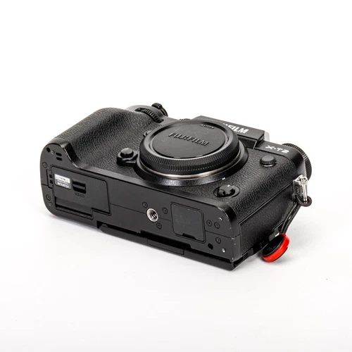 Fujifilm X-T2 schwarz gebraucht Zustand Gut - Bild 3 von 5