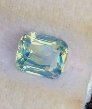 1.03 ct Natural Bi Colour Sapphire No Heat Top Quality Sapphire from Srilanka