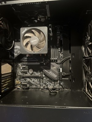 Phanteks Case , MSI B550 Gaming Edge WiFi Motherboard , AMD 5600X CPU