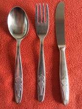 1 dreiteiliges Kinderbesteck, versilbert 90, gebraucht