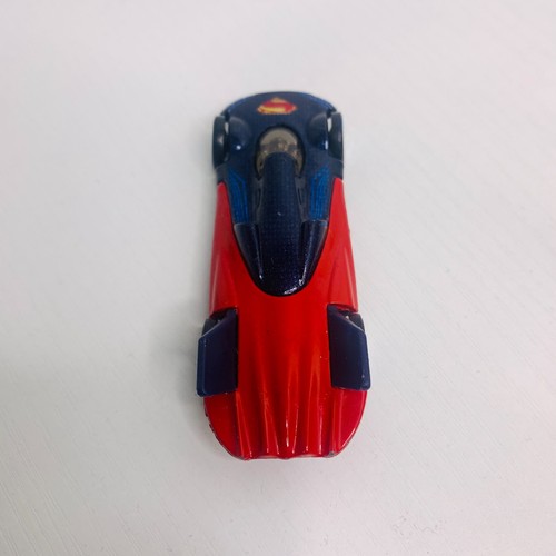 Hot Wheels Superman Man of Steel Car DC Comics - CFT33 NRFP Blue/Red 1:64 - Picture 12 of 13