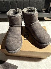 UGG Women s Classic Mini II Boots - Grey, Size 7 Style 1016222