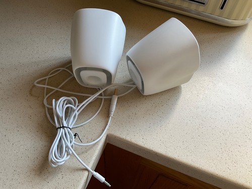 Logi Desktop Speakers White Model S00179 Tested & Working - Afbeelding 5 van 5