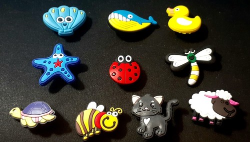 NUOVO!! Croc - Charms in PVC per scarpe diverse decorazioni - Lotto di 16 - molto carini USA - Foto 2 di 9