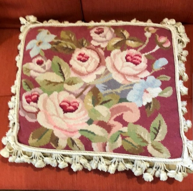 Needlepoint Pillow Roses Beautiful Design 19 X 19 eBay
