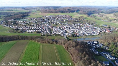 Drohnenaufnahmen als Filme oder Fotos in 4K 4x höher als HD oder in HD(1920x1080