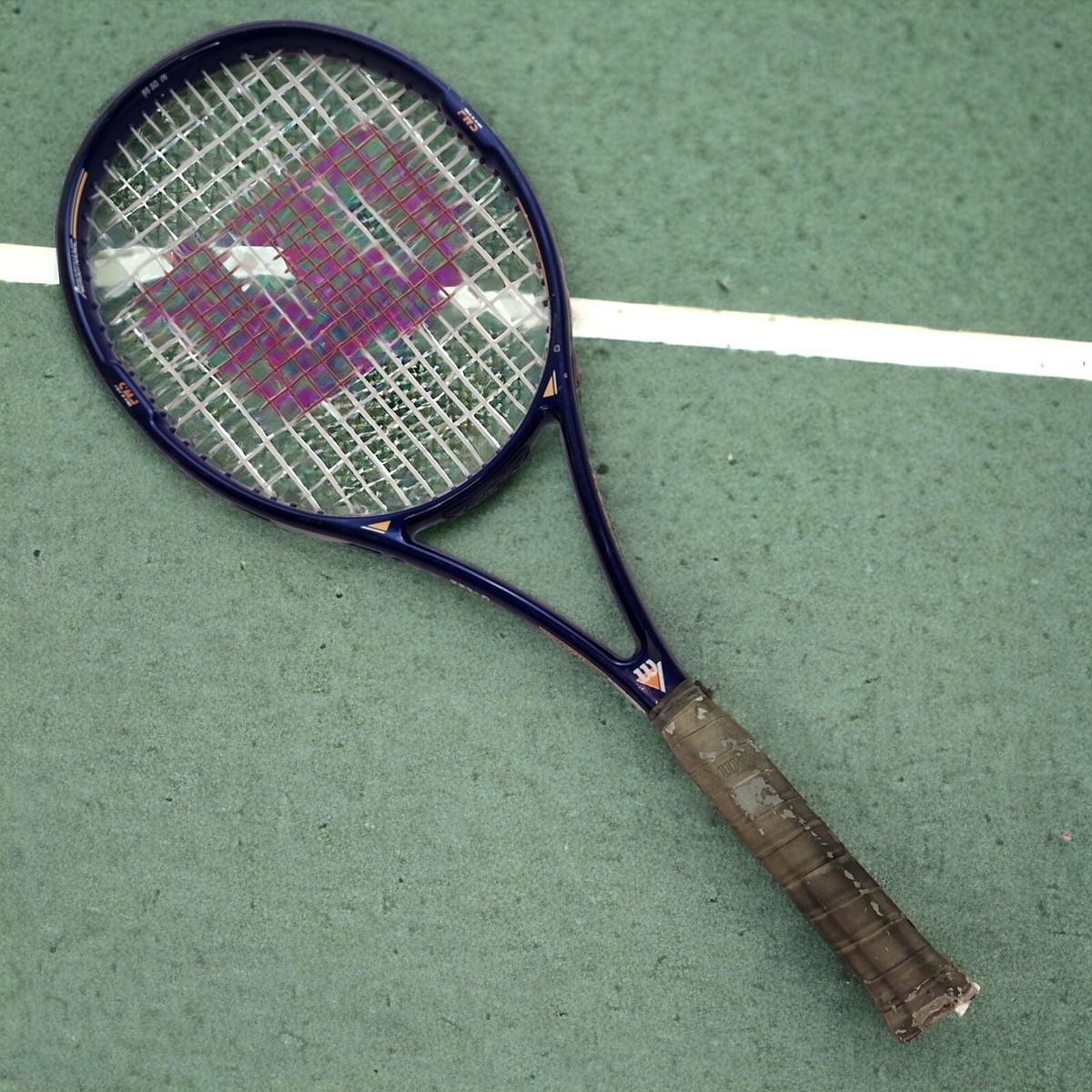 ウィングレイダーズ Wilson Graphite Aggressor, 95 Sq In High Beam Series, 4 1/2