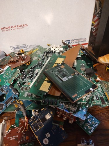 Large Lot Scrap Electronics Circuit Boards For Parts Or Metal Recovery. 8 Lbs - Picture 8 of 13