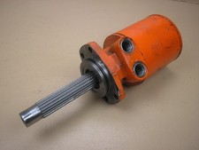 Case Ingersoll 444 446 448 Tractor Hydraulic Drive Motor C14655