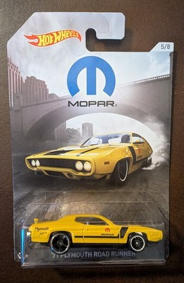 Hot Wheels ~ MOPAR ~ '71 Plymouth Road Runner ~ 5/8 ~ GDG58