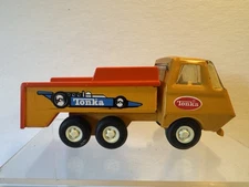 TONKA YELLOW & ORANGE RACE INDY CAR HAULER TRUCK 1970s Small Pressed Steel Car