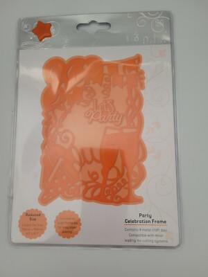 Tonic Studios   2938e Party Celebration Frame Die Set - LET'S PARTY