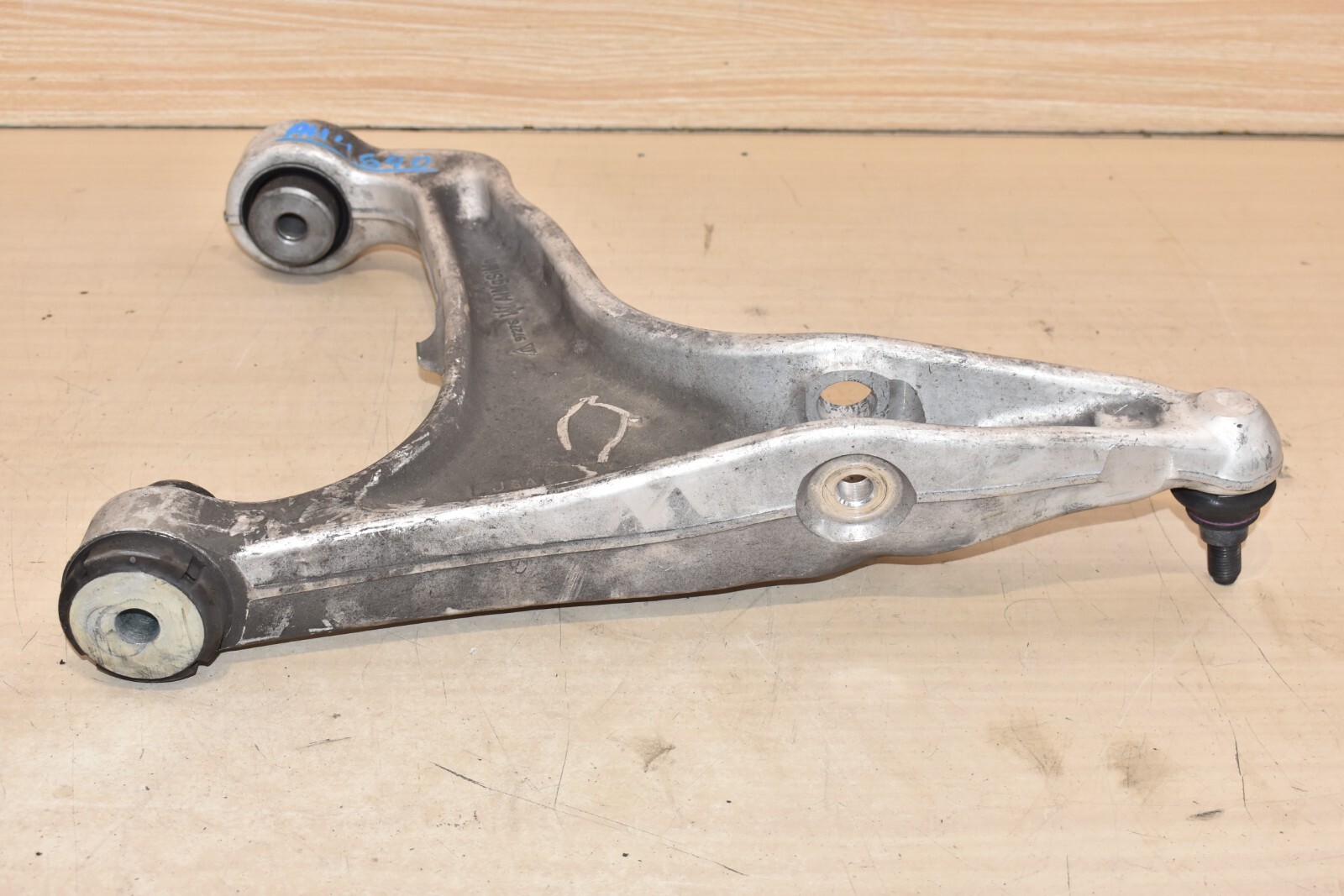 17-22 MASERATI LEVANTE FRONT SUSPENSION LOWER CONTROL ARM GENUINE OEM RIGHT