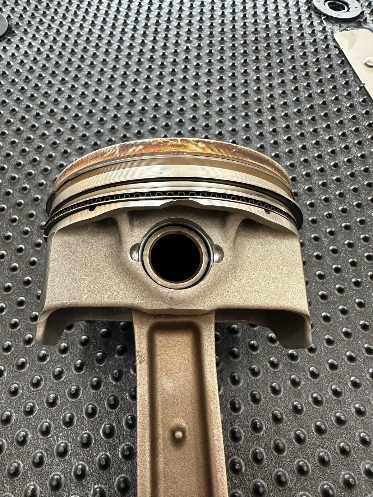 Gen V LT4 6.2L piston and rod piston Z06 ZL1 CTSV (left bank